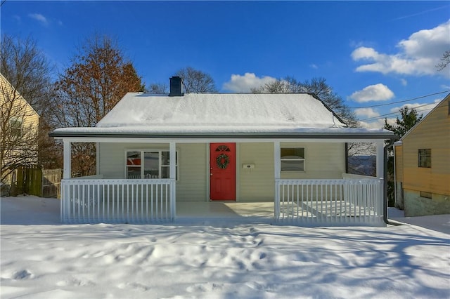 bungalow-style house with covered porch