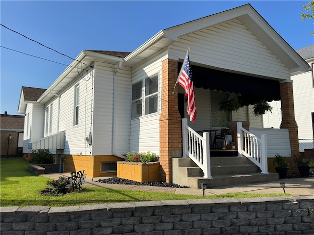 view of front facade featuring a porch