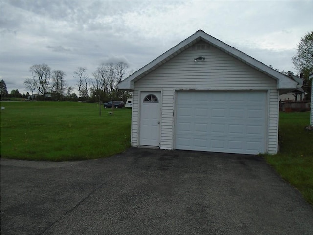 detached garage with driveway