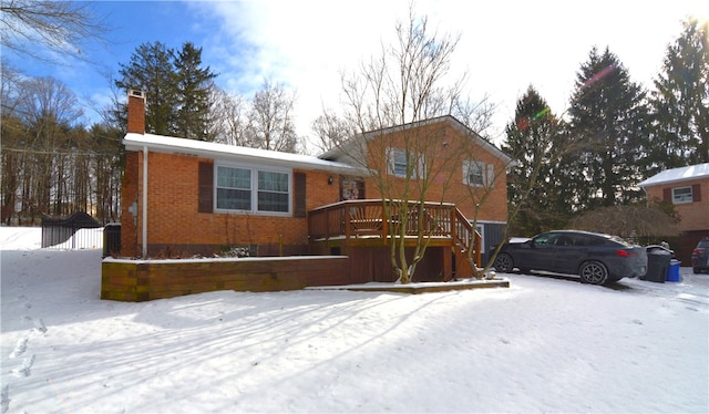 view of front facade featuring a deck