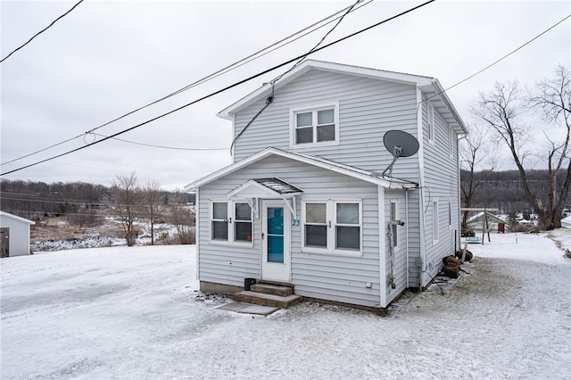 view of front of property