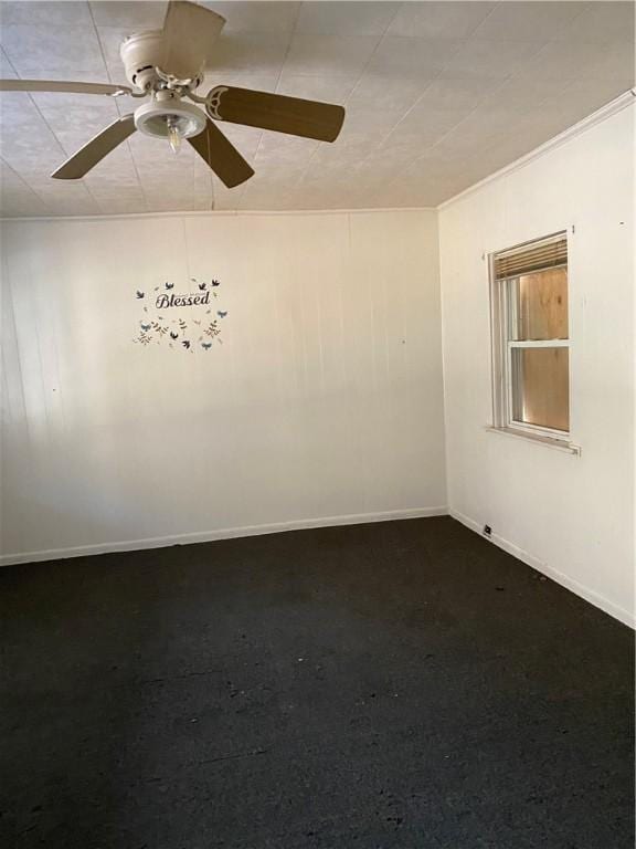 unfurnished room featuring ceiling fan