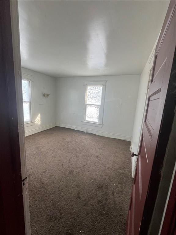 view of carpeted spare room