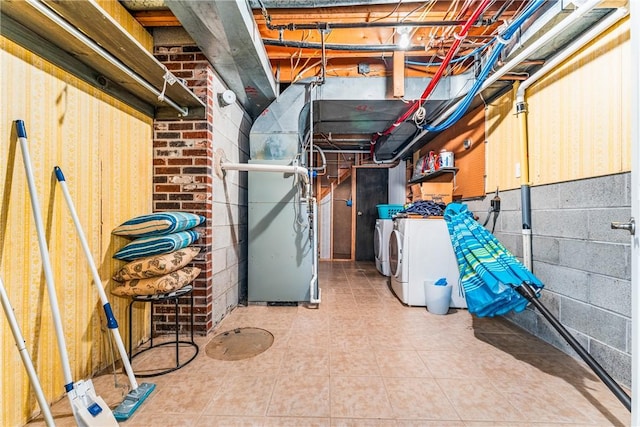 252 Latonka Dr, Jackson Twp Mer, PA 16137 - basement featuring washing machine and dryer and heating unit