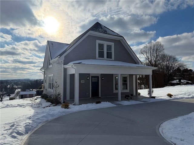 view of front of property featuring a porch