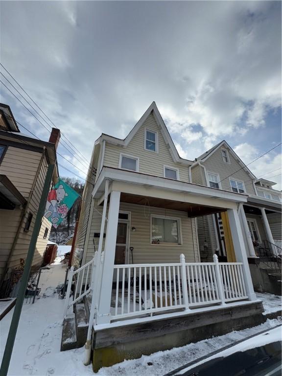 view of front of property with a porch