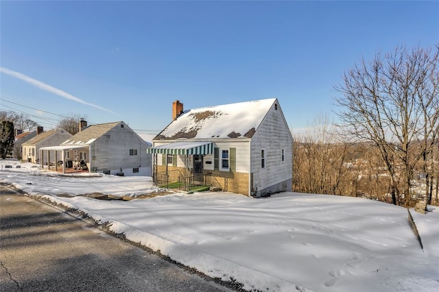 view of front of property