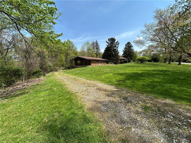 2461 Henry Ln, Franklin Park, PA 15143 - view of grassy yard