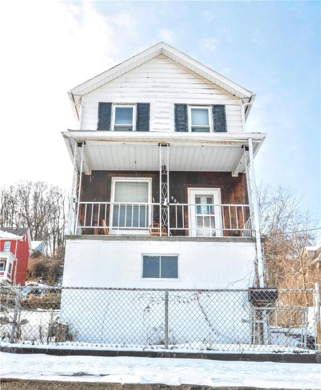 view of front of house featuring a porch