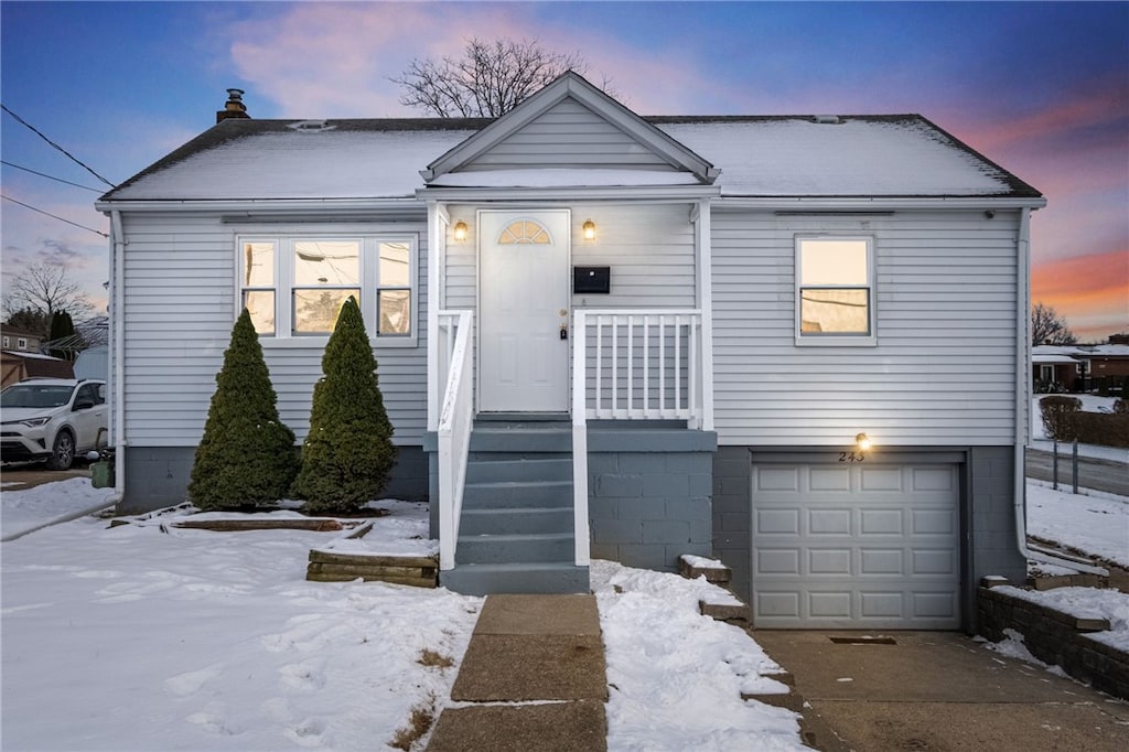 view of front facade with a garage