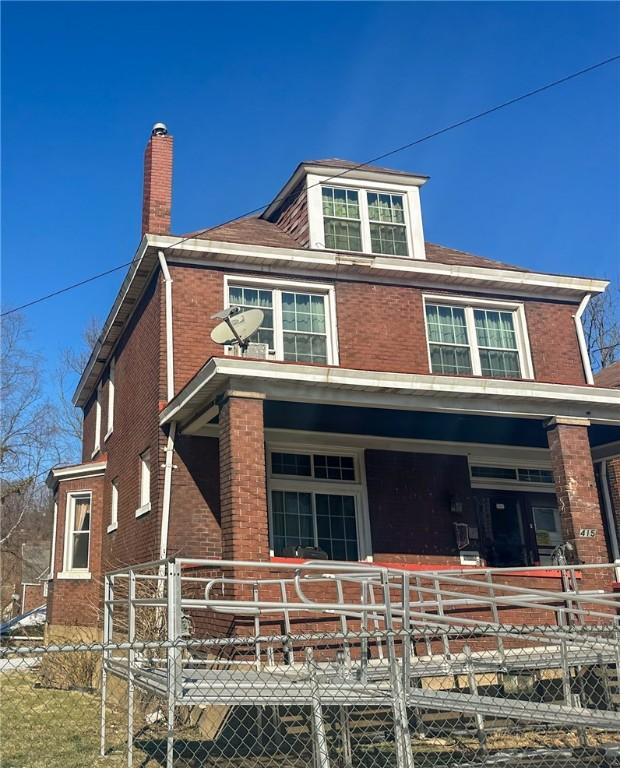 view of front of home with covered porch