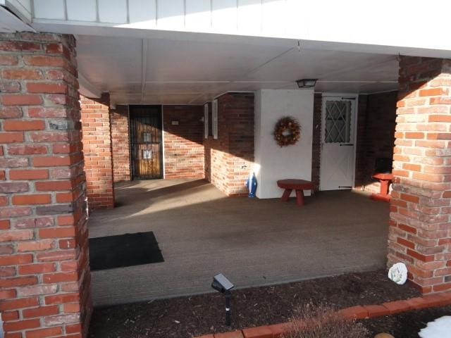 view of patio featuring covered porch