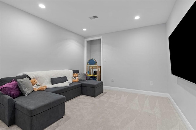 80 Charleston Sq, Bell Acres, PA 15143 - living room featuring recessed lighting, light colored carpet, and baseboards