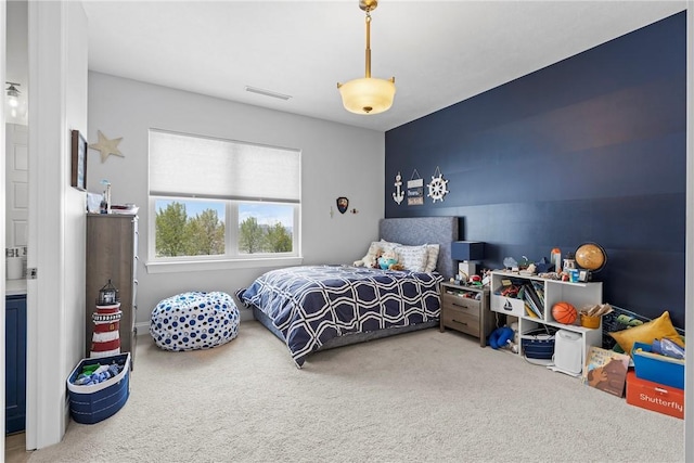 bedroom with carpet flooring