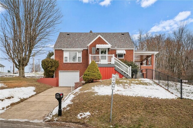 view of front of home featuring a garage