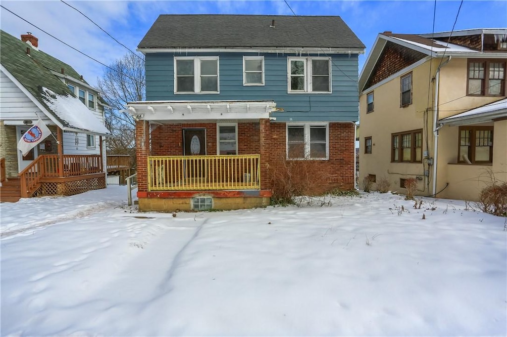 view of front of property with a porch