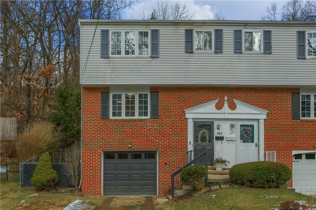 view of front facade with a garage