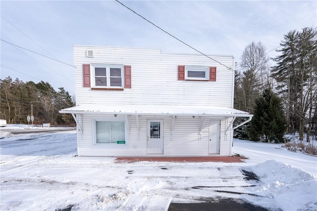 view of front of property