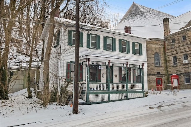 view of front facade with covered porch