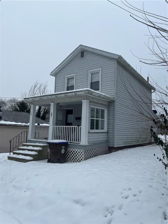 view of front of house with covered porch