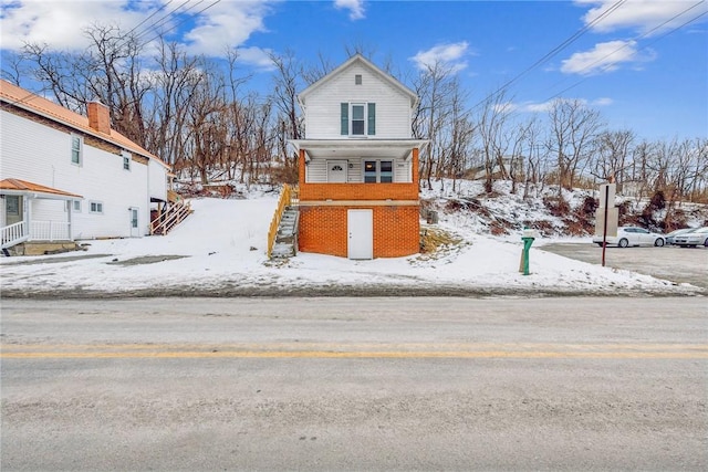 view of front of home