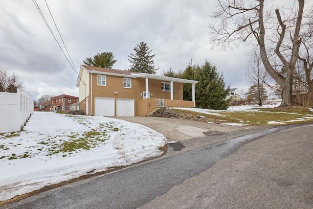 view of front of home featuring a garage