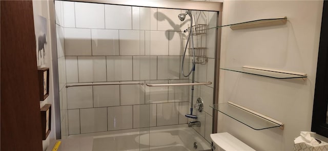 bathroom featuring tiled shower / bath combo