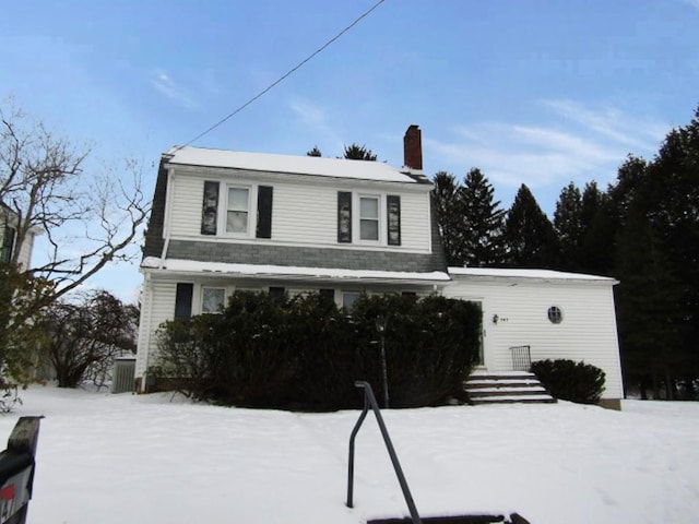 view of front property