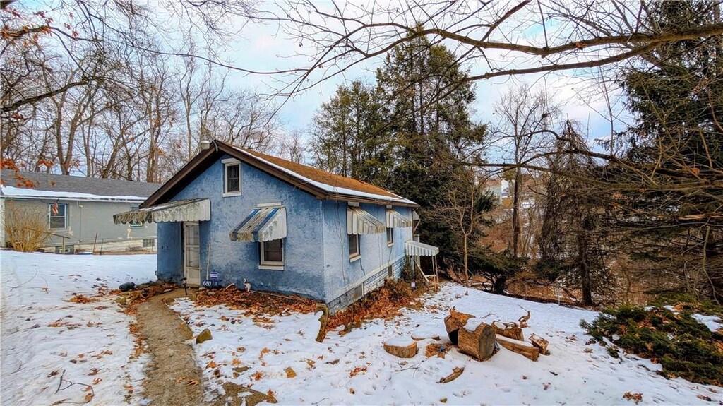 680 Kessler St, Mount Oliver, PA 15210 - photo 1