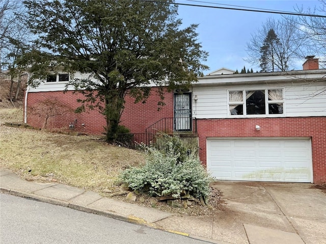 view of front of house with a garage