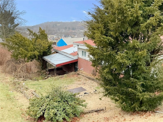 bird's eye view featuring a mountain view