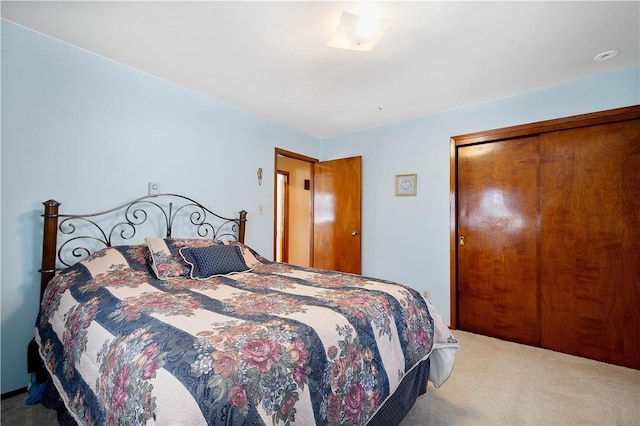 view of carpeted bedroom