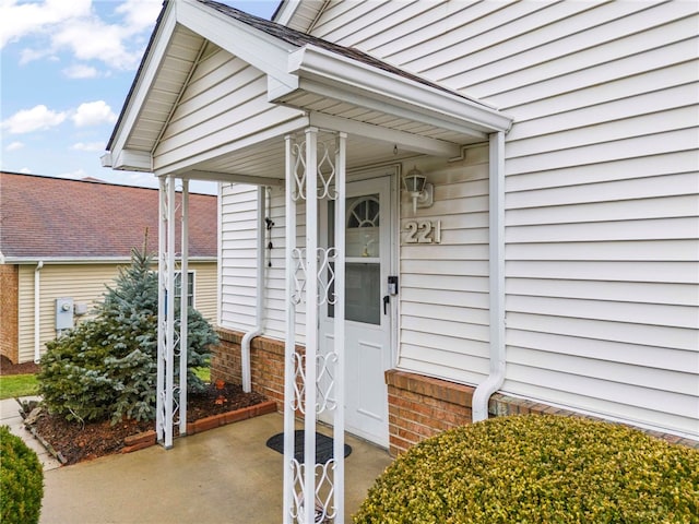 view of doorway to property