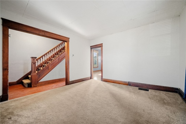 empty room featuring carpet