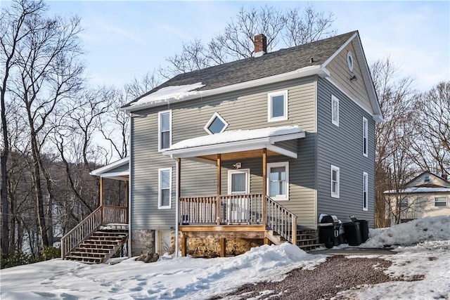 view of front property featuring a porch