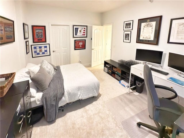 view of carpeted bedroom