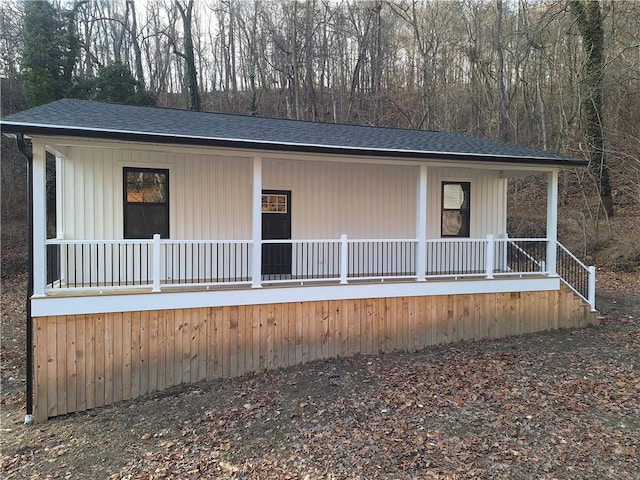 view of front facade featuring covered porch