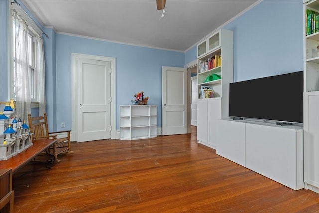2515 Middle Rd, Hampton, PA 15116 - living area with wood finished floors and crown molding