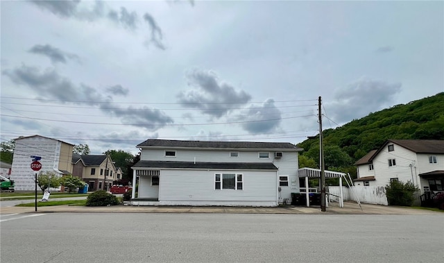 951 Buffalo St, City Of Franklin, PA 16323 - view of traditional-style house