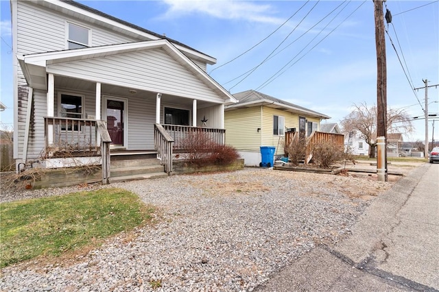 view of front of house featuring a porch