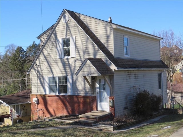 view of front of property