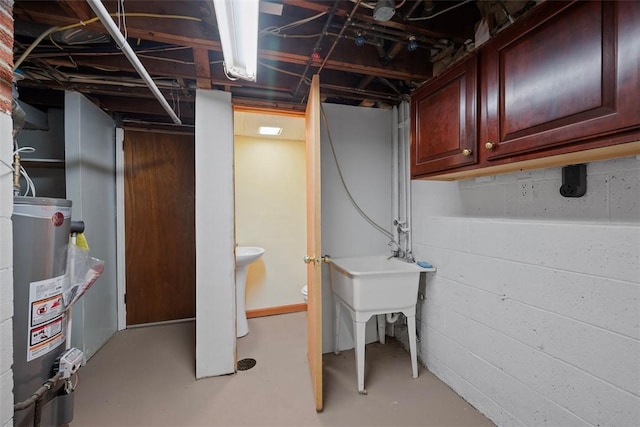 8422 Roosevelt Blvd, Mccandless, PA 15237 - unfinished below grade area featuring gas water heater