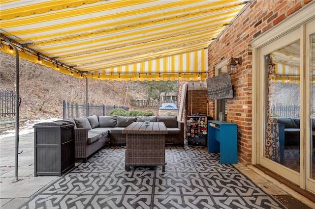 view of patio featuring an outdoor hangout area