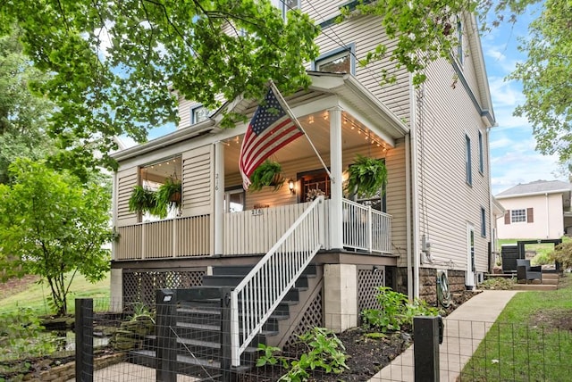 view of front of house with covered porch