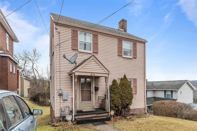 view of front of house featuring a front yard