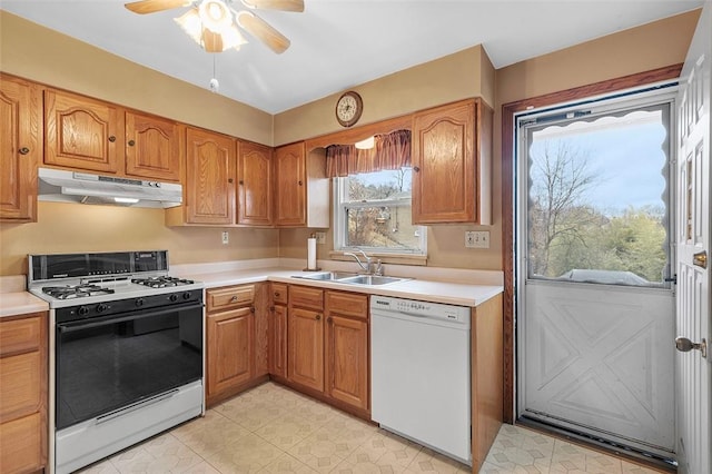 kitchen with sink, range with gas cooktop, dishwasher, and ceiling fan