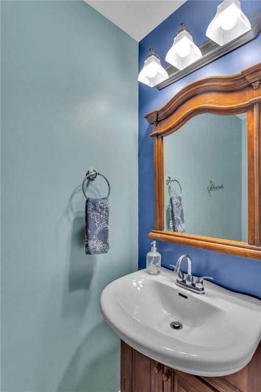 bathroom featuring sink