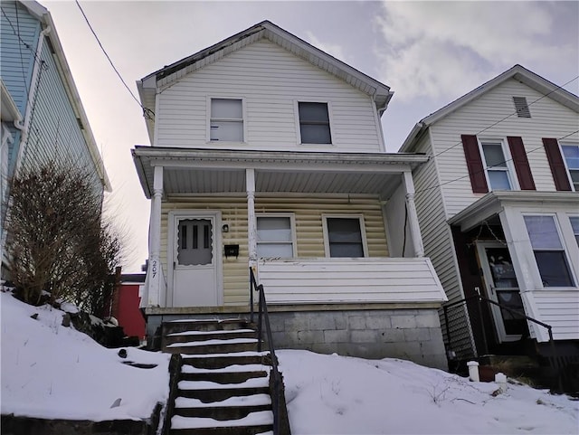 view of front of home