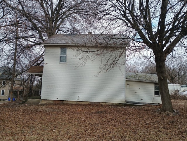 view of home's exterior