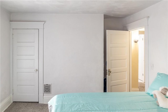 bedroom with carpet flooring